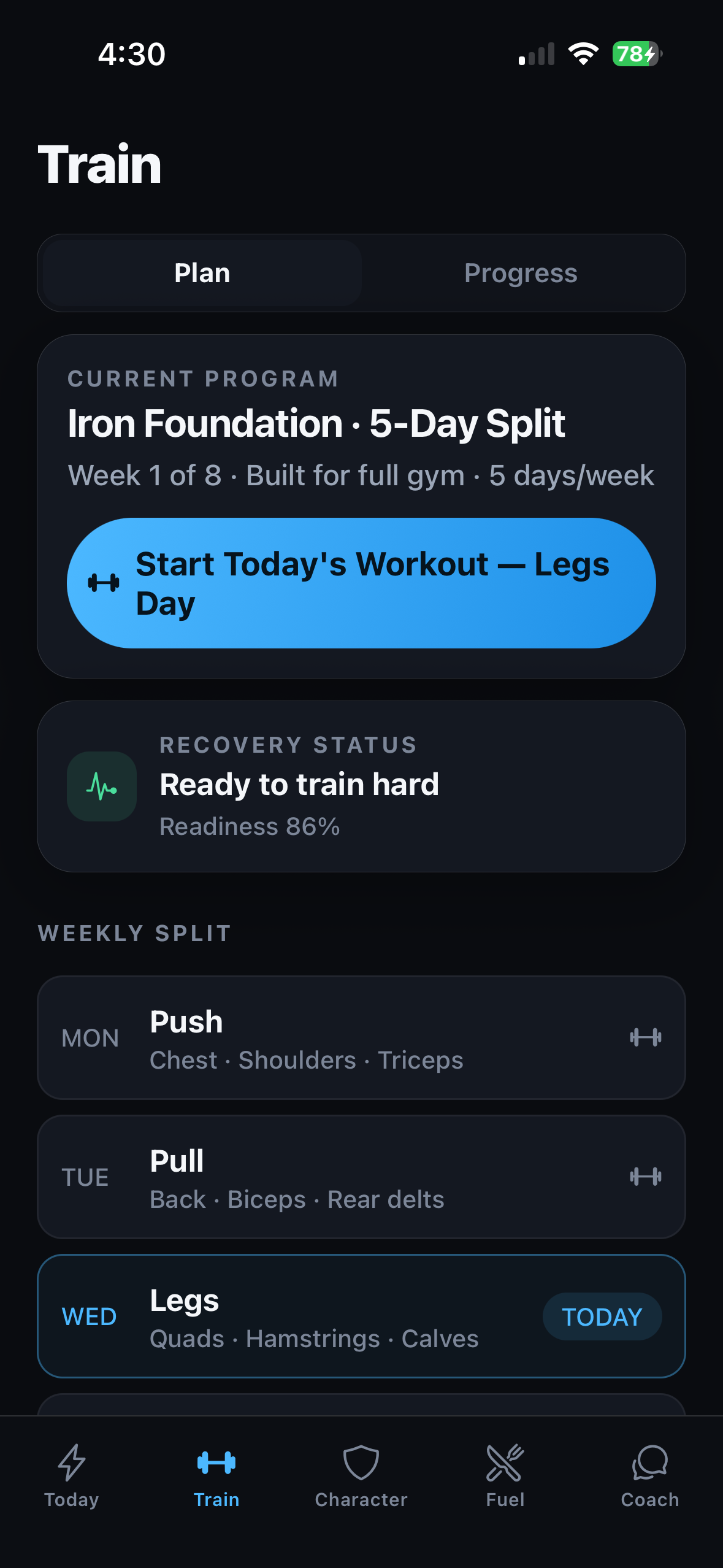 LevelUp Train screen showing the weekly workout split